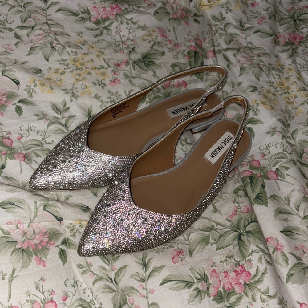 Steve Madden Silver Glitter Slingback flats